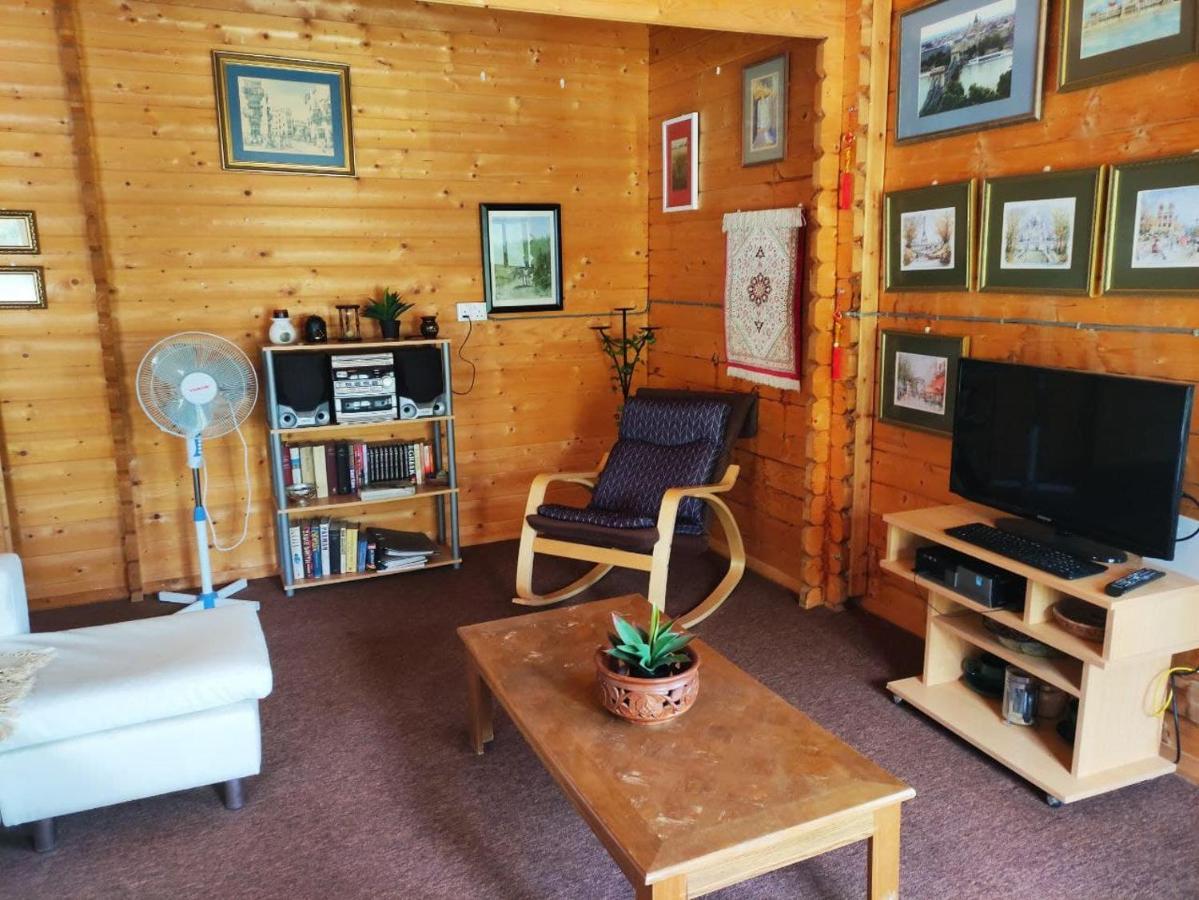The Cosy Mountain Cabin With Stunning Views Near Troodos Kato Amiandos エクステリア 写真